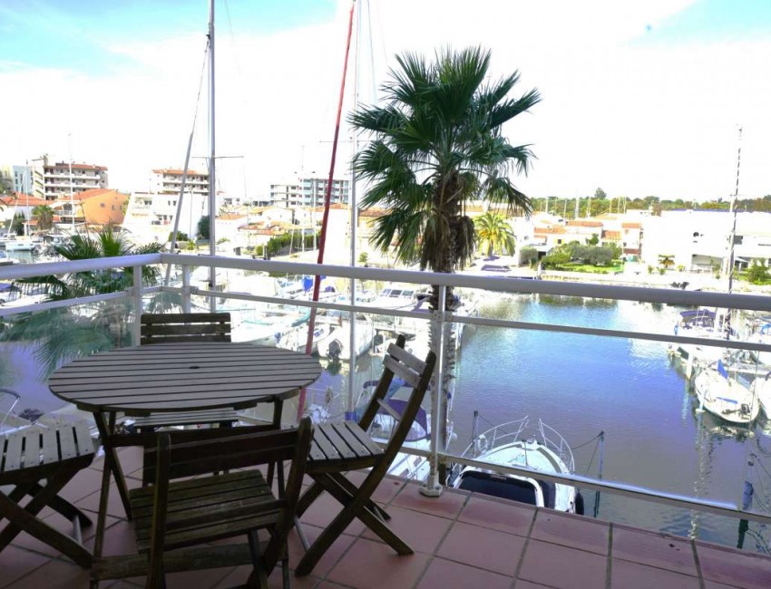 Sale · Apartment / Flat · Santa Margarita