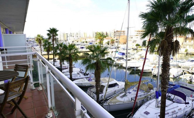 Sale · Apartment / Flat · Santa Margarita