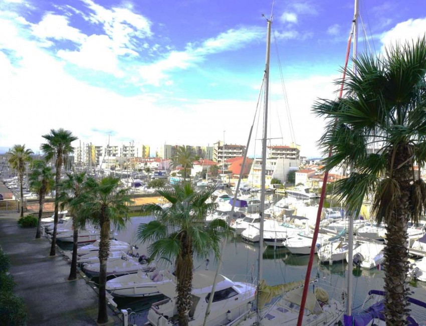 Sale · Apartment / Flat · Santa Margarita