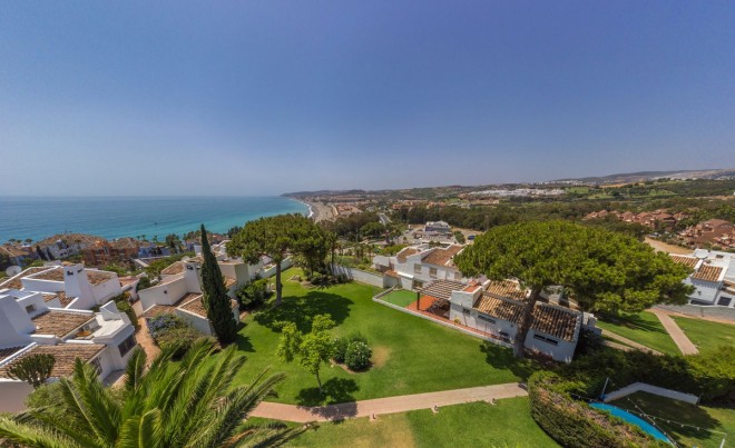 Revente · Bungalow / Maison de Ville · Casares · Costa del Sol