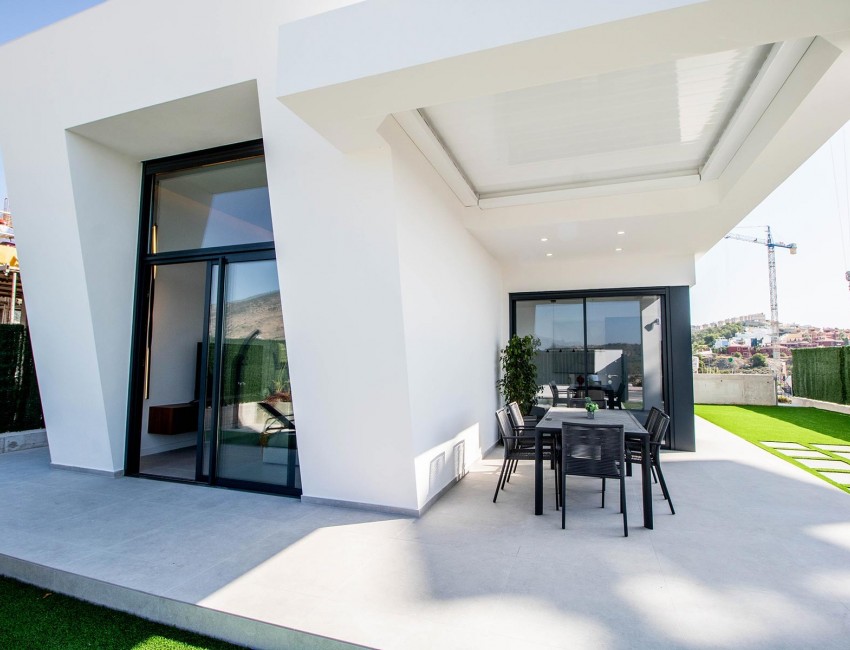 Nueva construcción  · Villa / Chalet · Finestrat