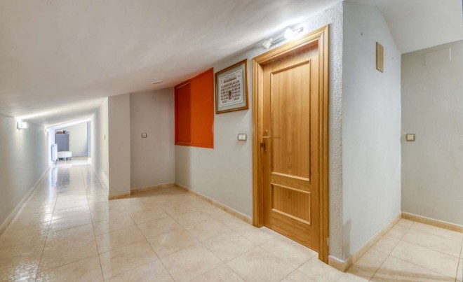 Venta · Apartamento / Piso · Roses