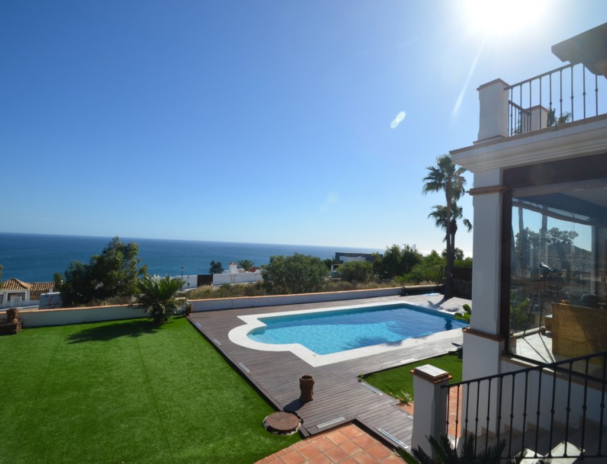 Venta · Villa / Chalet · La Duquesa · Costa del Sol