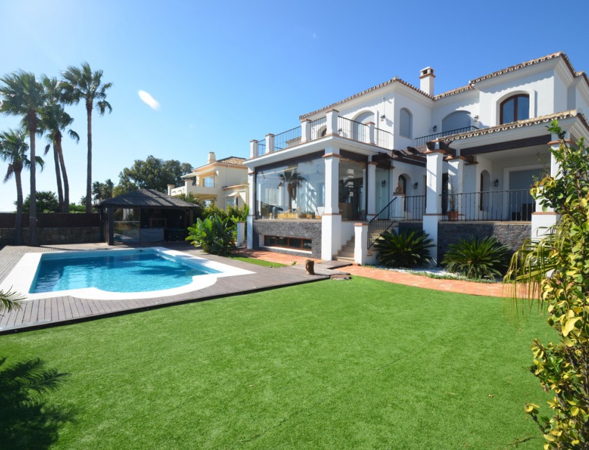 Venta · Villa / Chalet · La Duquesa · Costa del Sol