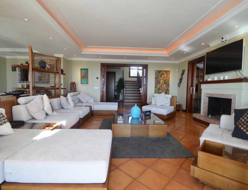 Venta · Villa / Chalet · La Duquesa · Costa del Sol