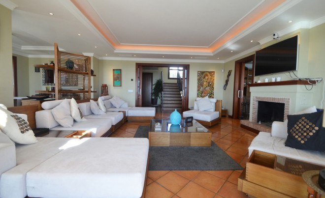 Venta · Villa / Chalet · La Duquesa · Costa del Sol