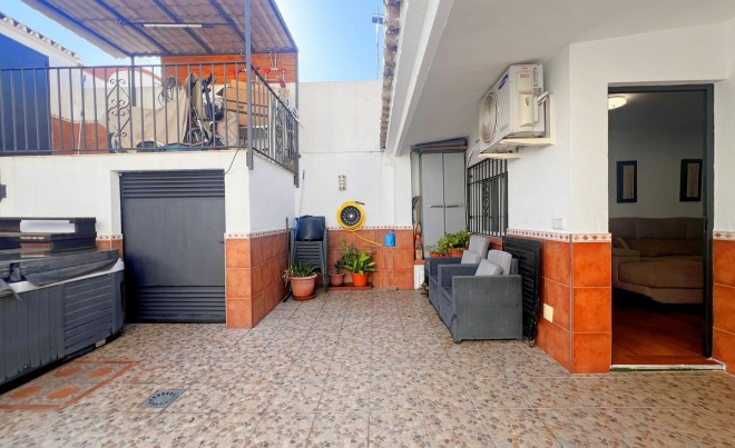 Venta · Bungalow / Adosado / Semiadosado · Nueva Andalucía · Costa del Sol