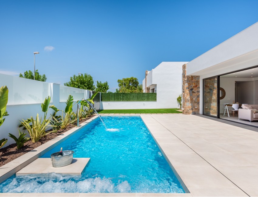 Nueva construcción  · Villa / Chalet · Los Alcazares · La Serena Golf