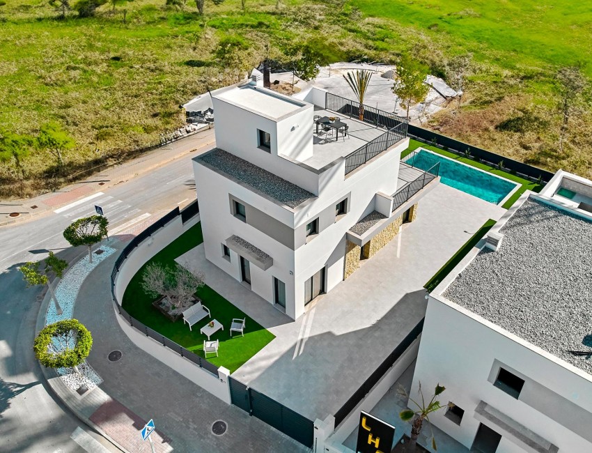 Nueva construcción  · Villa / Chalet · San Miguel de Salinas · Ciudad de las Comunicaciones