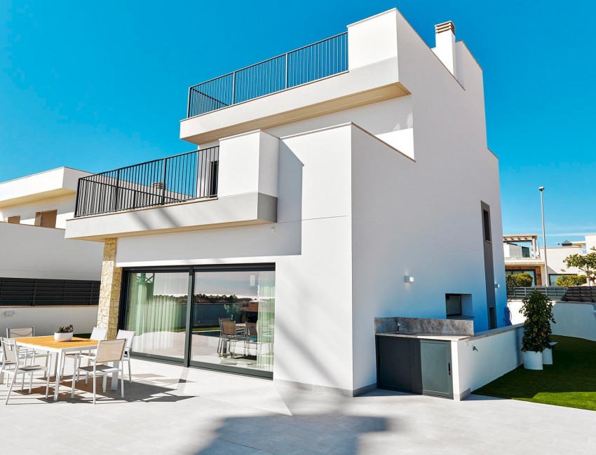 Nueva construcción  · Villa / Chalet · San Miguel de Salinas · Ciudad de las Comunicaciones