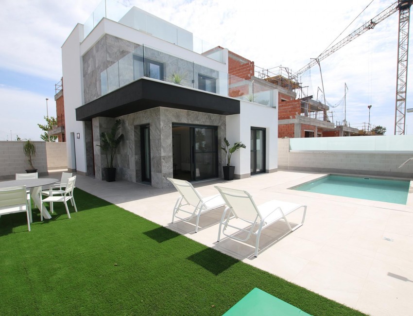 Nueva construcción  · Villa / Chalet · Pilar de la Horadada