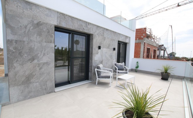 Nueva construcción  · Villa / Chalet · Pilar de la Horadada