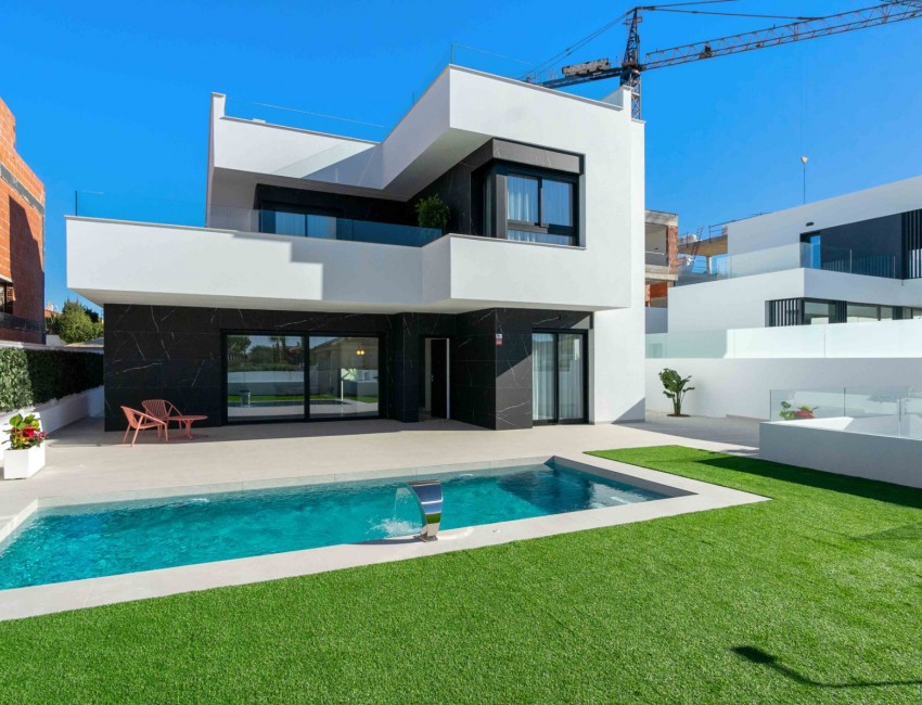 Nueva construcción  · Villa / Chalet · Rojales · La Marquesa Golf