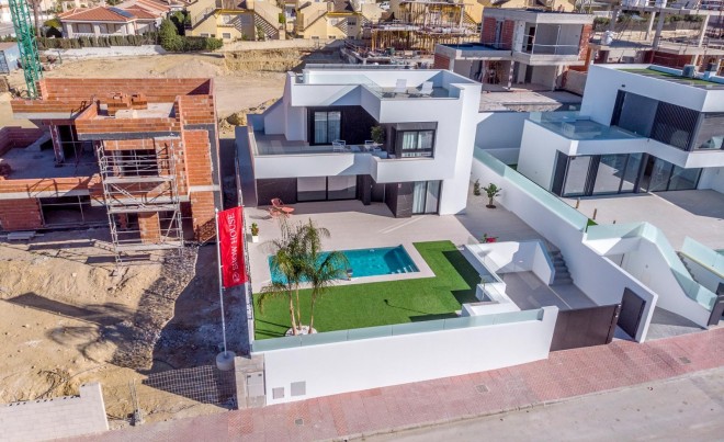 Nueva construcción  · Villa / Chalet · Rojales · La Marquesa Golf