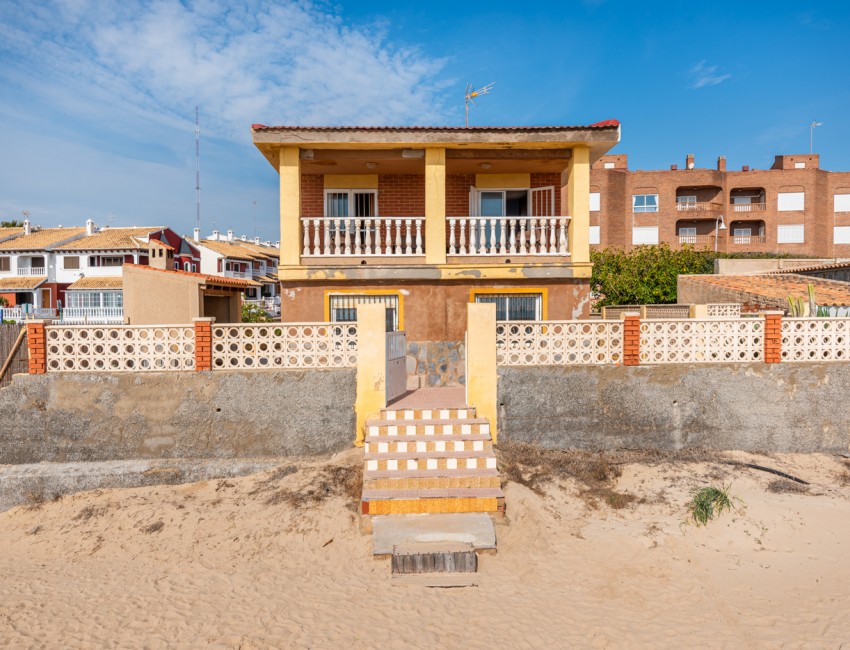 Sale · Villa · Guardamar del Segura