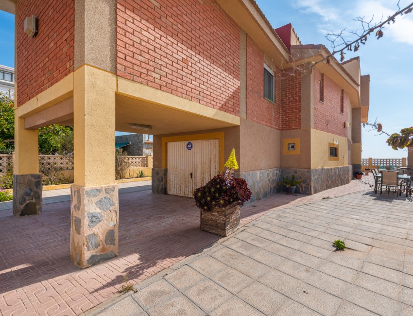 Sale · Villa · Guardamar del Segura