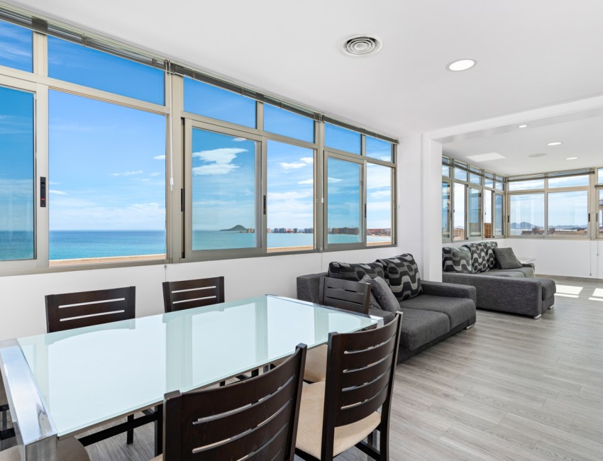 Sale · Penthouse · La Manga