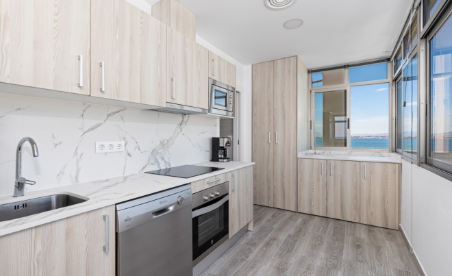 Sale · Penthouse · La Manga