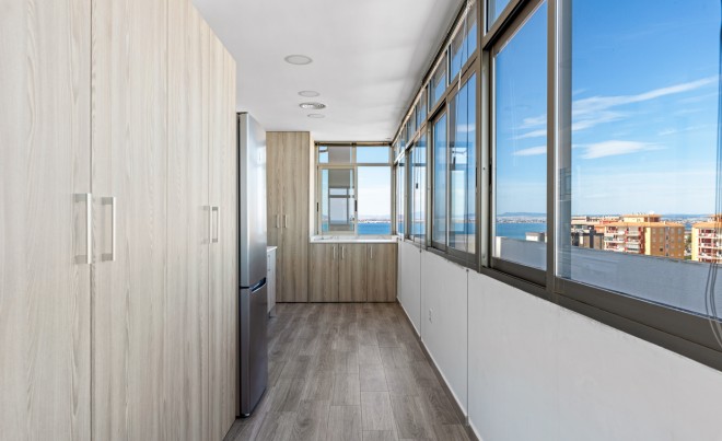 Sale · Penthouse · La Manga