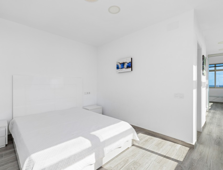 Sale · Penthouse · La Manga