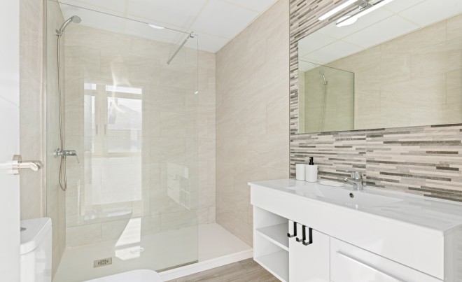 Sale · Penthouse · La Manga