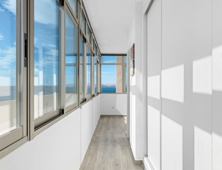 Sale · Penthouse · La Manga