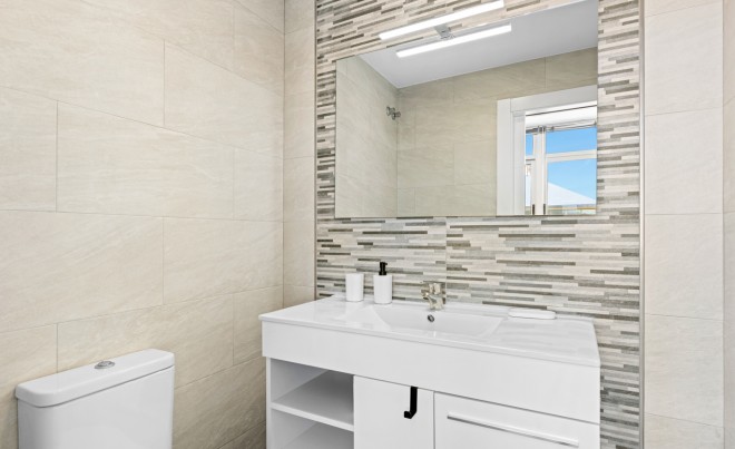 Sale · Penthouse · La Manga