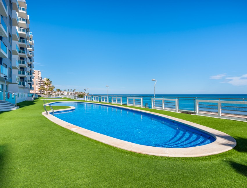 Sale · Penthouse · La Manga