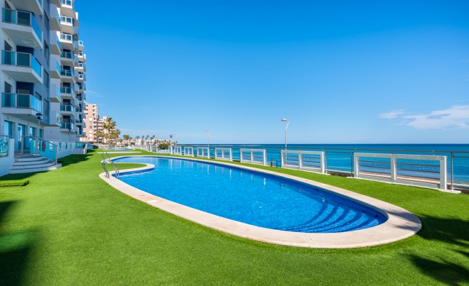 Sale · Penthouse · La Manga