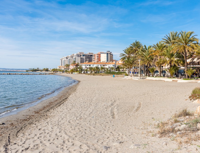 Sale · Penthouse · La Manga