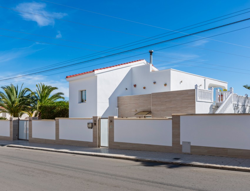 Venta · Villa / Chalet · Ciudad Quesada · Rojales