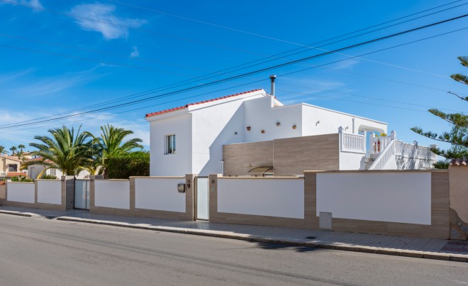 Venta · Villa / Chalet · Ciudad Quesada · Rojales