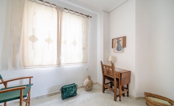 Venta · Apartamento / Piso · Los Montesinos