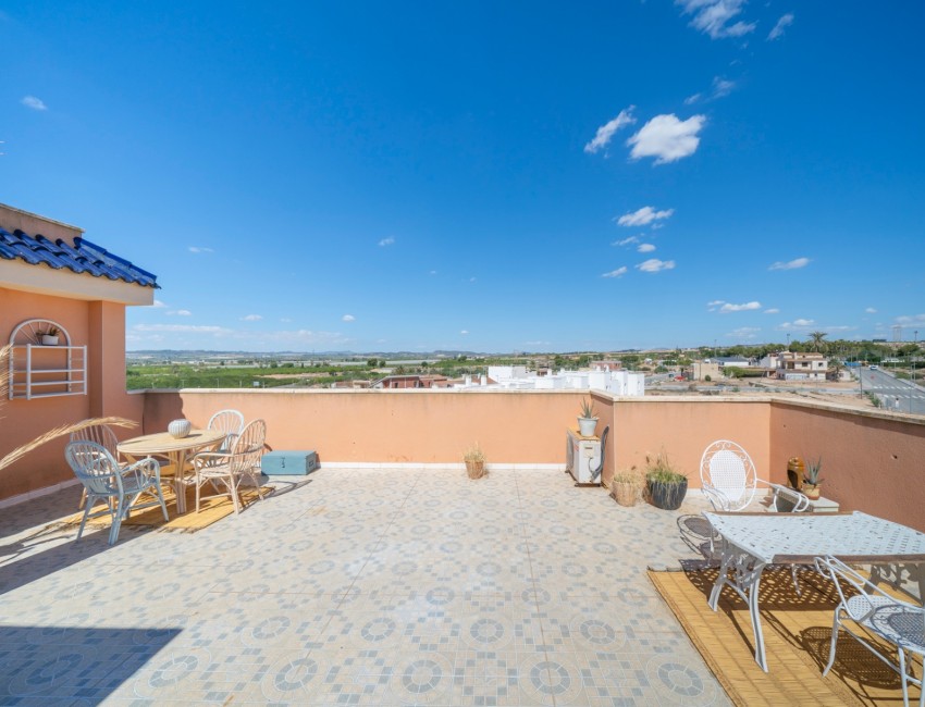 Venta · Apartamento / Piso · Los Montesinos