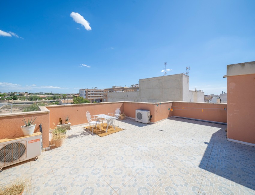 Venta · Apartamento / Piso · Los Montesinos