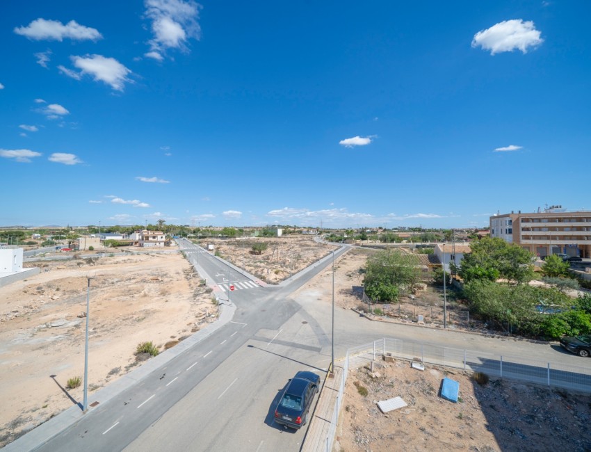 Venta · Apartamento / Piso · Los Montesinos