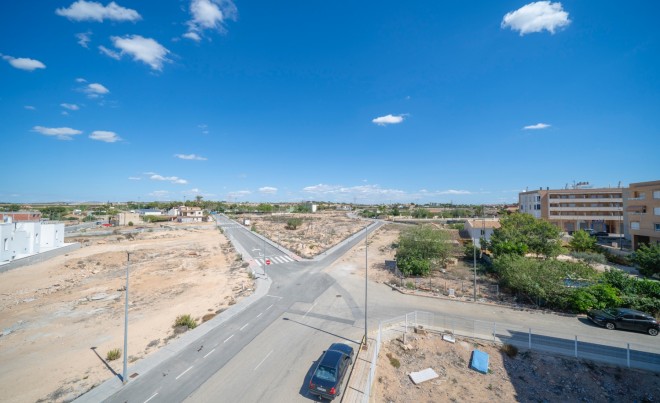 Venta · Apartamento / Piso · Los Montesinos