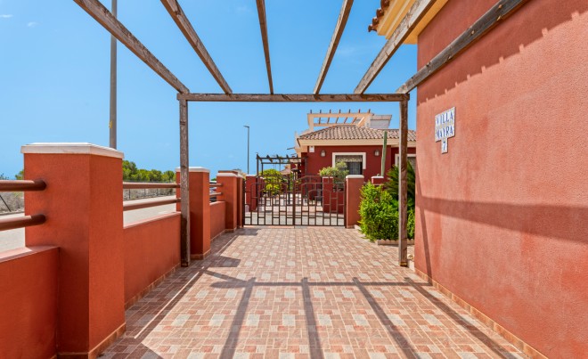 Sale · Villa · Algorfa