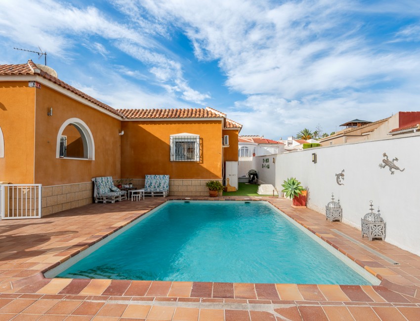 Venta · Villa / Chalet · Ciudad Quesada