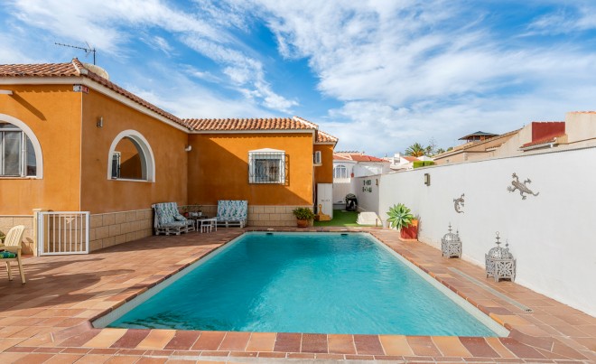 Venta · Villa / Chalet · Ciudad Quesada