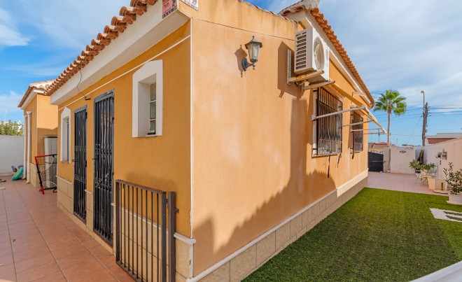 Venta · Villa / Chalet · Ciudad Quesada
