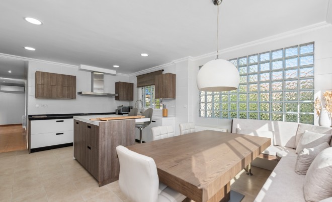 Venta · Villa / Chalet · Los Balcones