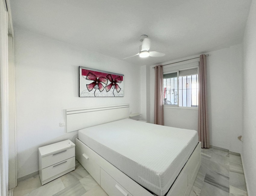 Sale · Apartment / Flat · Casares · Costa del Sol