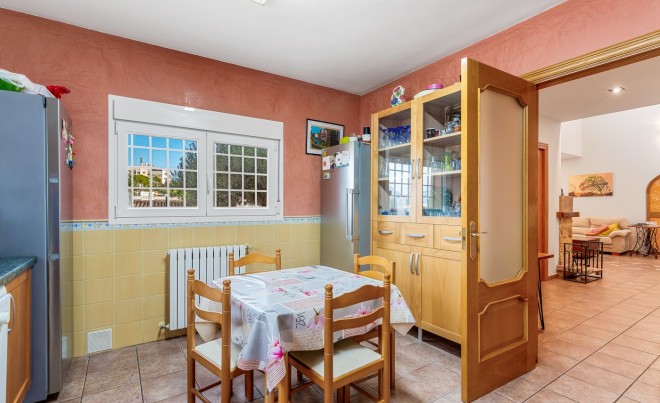 Venta · Villa / Chalet · Polop