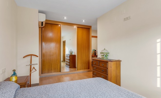 Venta · Villa / Chalet · Polop