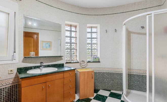 Venta · Villa / Chalet · Polop