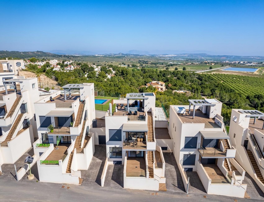 Nueva construcción  · Bungalow / Adosado / Semiadosado · San Miguel de Salinas · Ciudad de las Comunicaciones