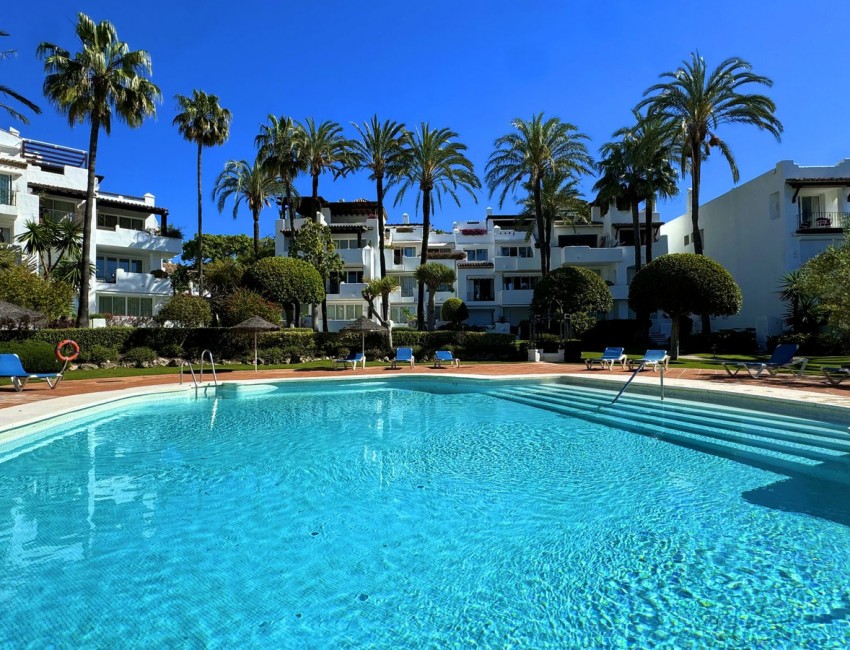 Sale · Apartment / Flat · Estepona · Costa del Sol