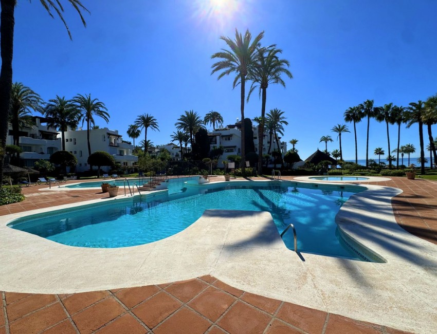 Sale · Apartment / Flat · Estepona · Costa del Sol