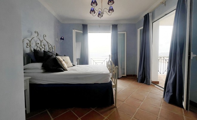 Revente · Appartement · Casares · Costa del Sol